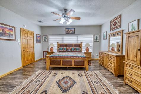 498 Camino Del Rancho Concan TX 78838