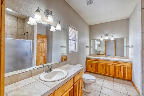 498 Camino Del Rancho Concan TX 78838
