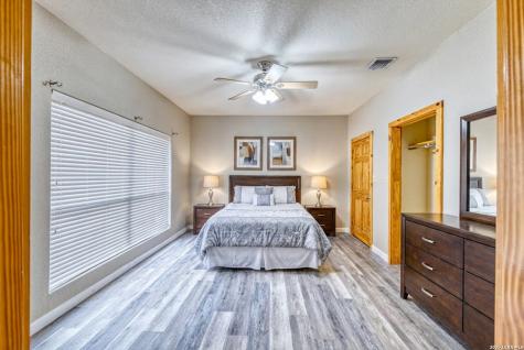 498 Camino Del Rancho Concan TX 78838