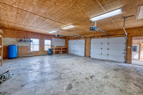 498 Camino Del Rancho Concan TX 78838