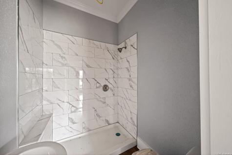 1612 Saint Peter Gonzales TX 78629