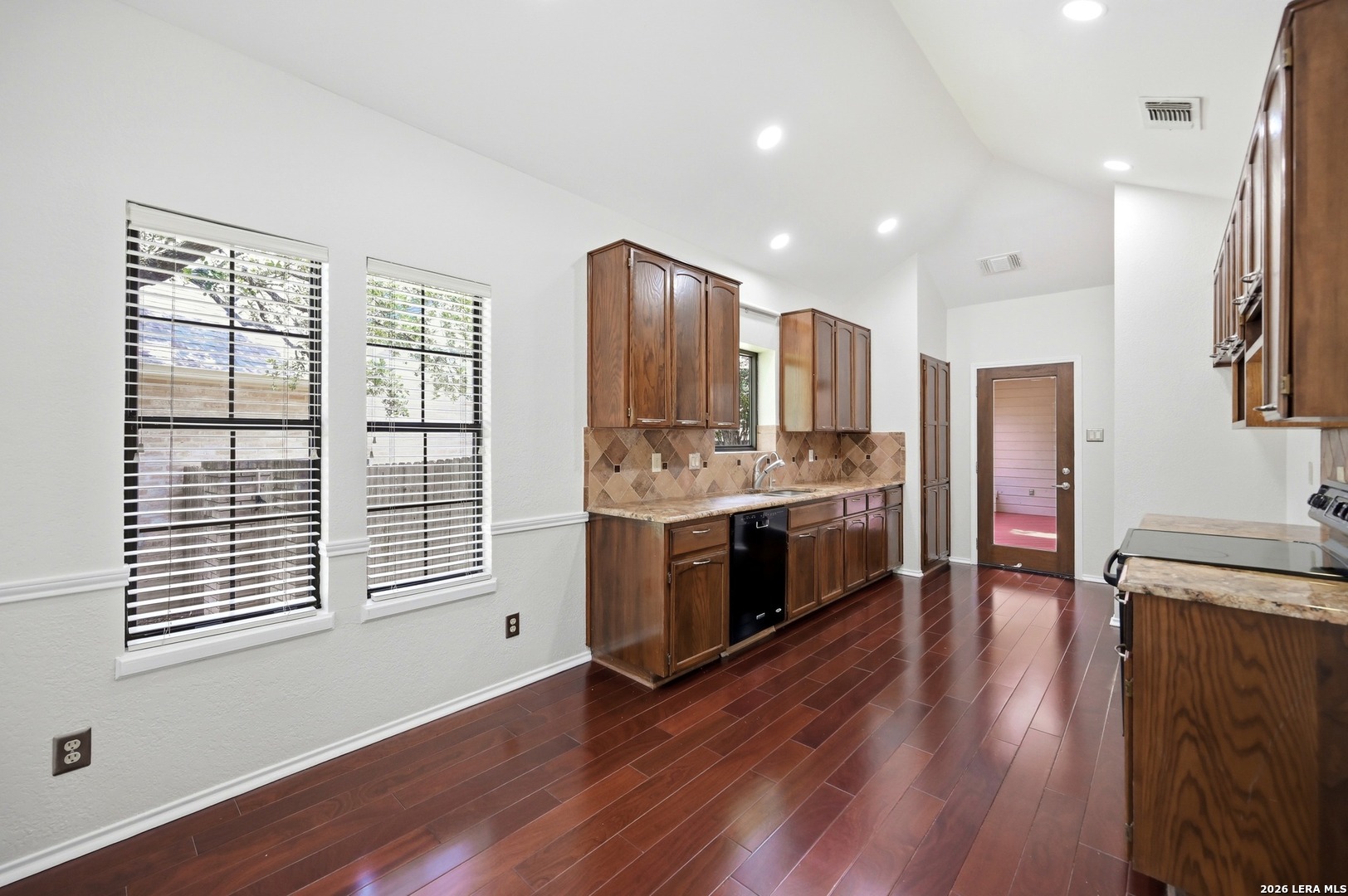 1727 Eagle Point San Antonio TX 78248