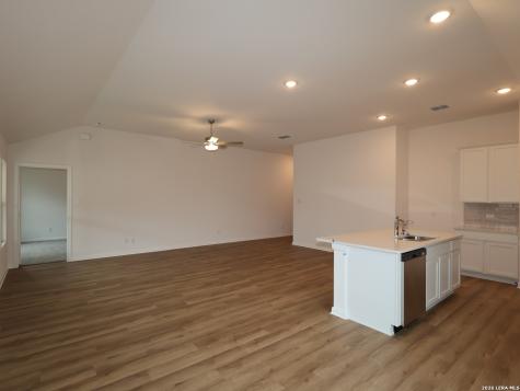 1160 Limestone Ridge Seguin TX 78155