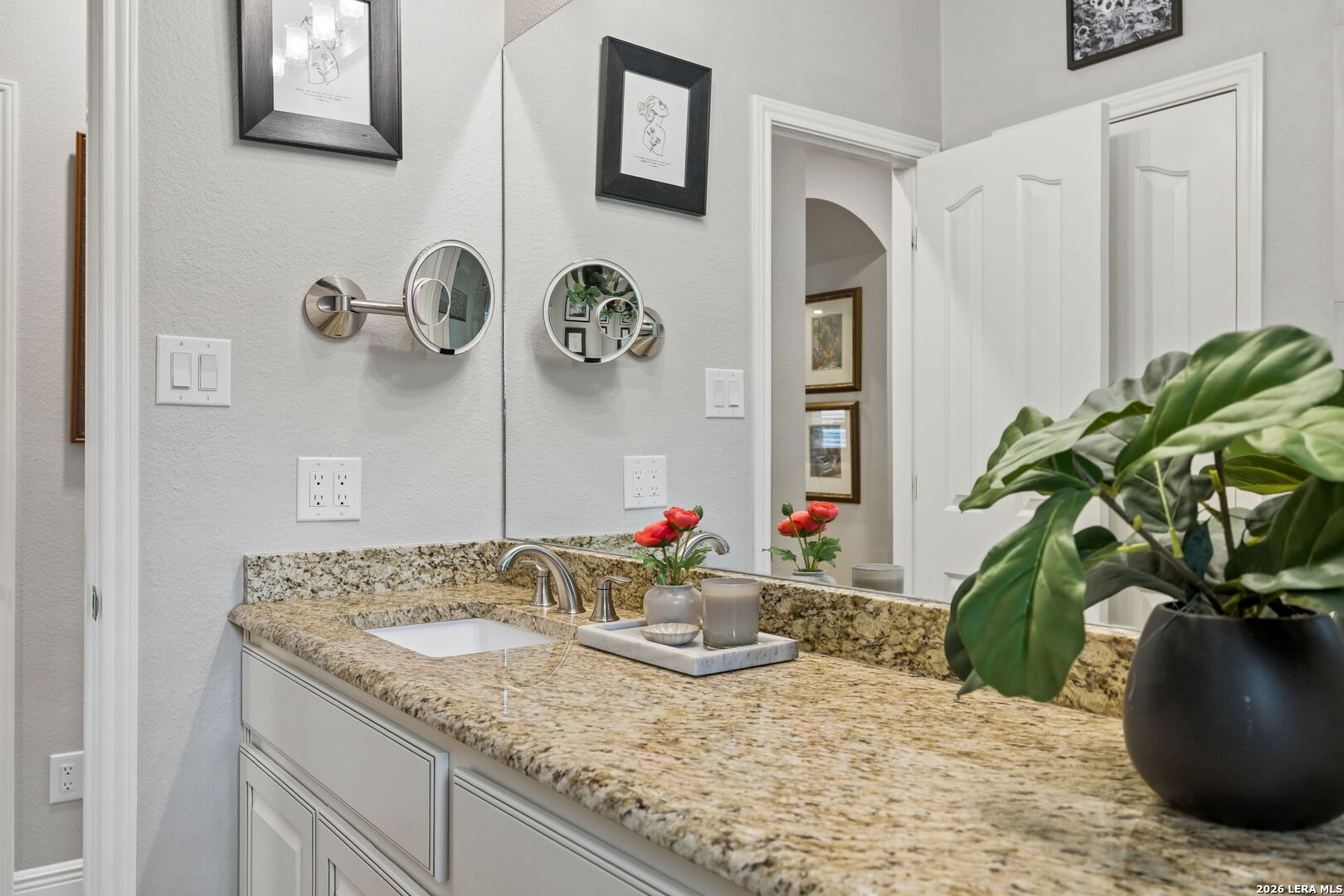 1605 Canyon Oak Schertz TX 78154
