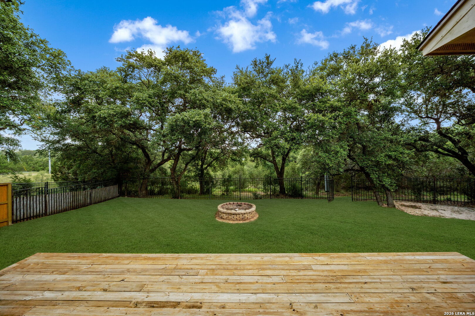 1523 Crooked Stick San Antonio TX 78260