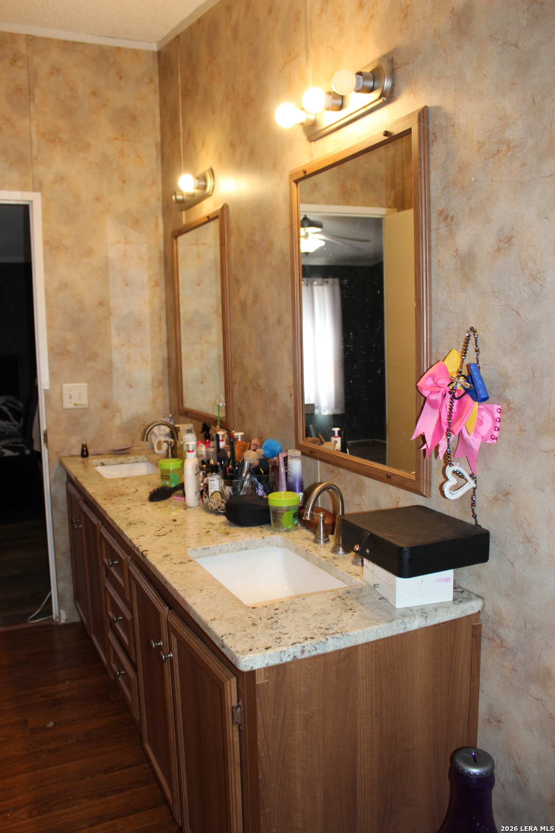 159 Annie Lane Center Point TX 78010