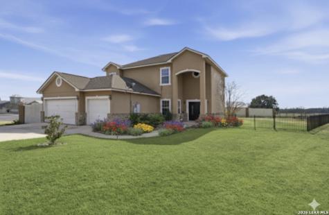 184 Fairway Floresville TX 78114