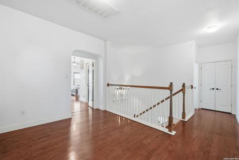 184 Fairway Floresville TX 78114
