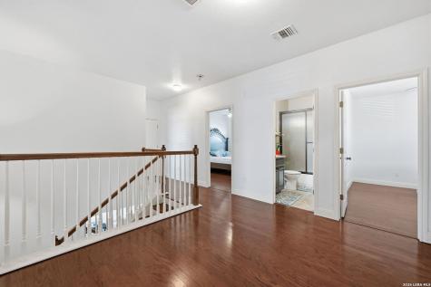 184 Fairway Floresville TX 78114