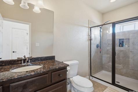 184 Fairway Floresville TX 78114