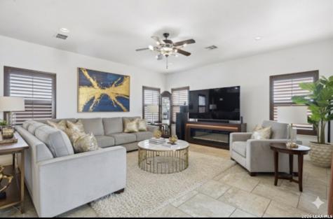 184 Fairway Floresville TX 78114