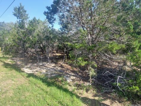 621 Glen Oaks Drive Canyon Lake TX 78133