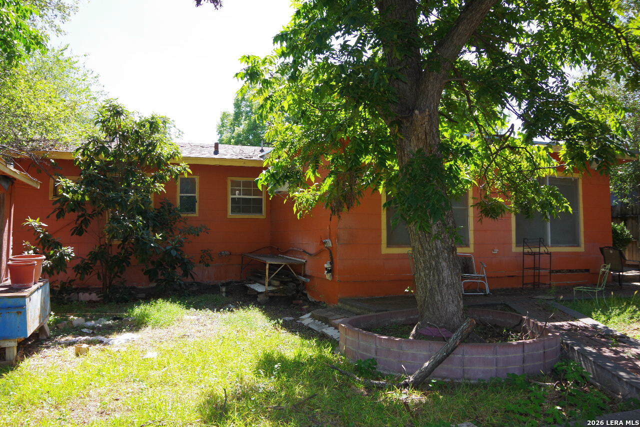 527 Craigmont San Antonio TX 78213