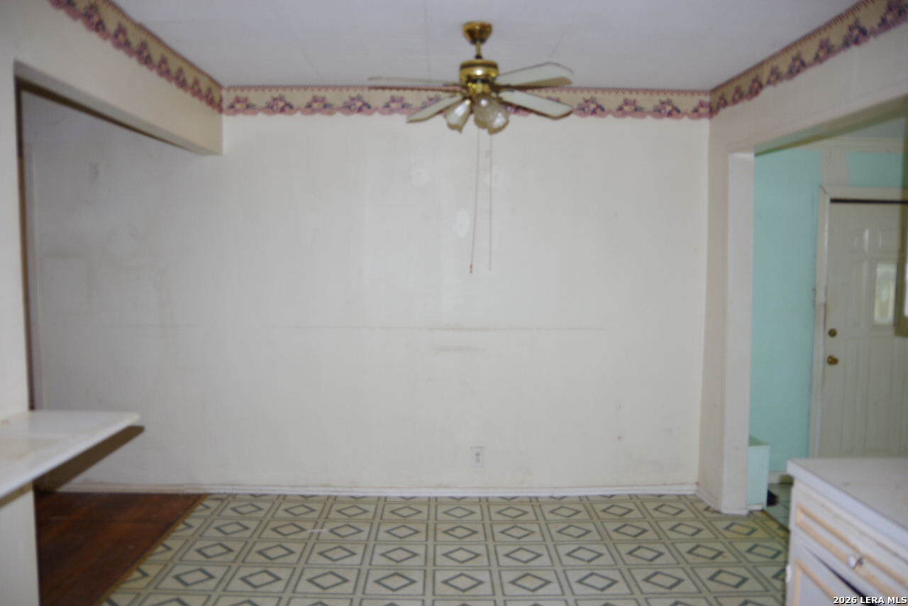 527 Craigmont San Antonio TX 78213