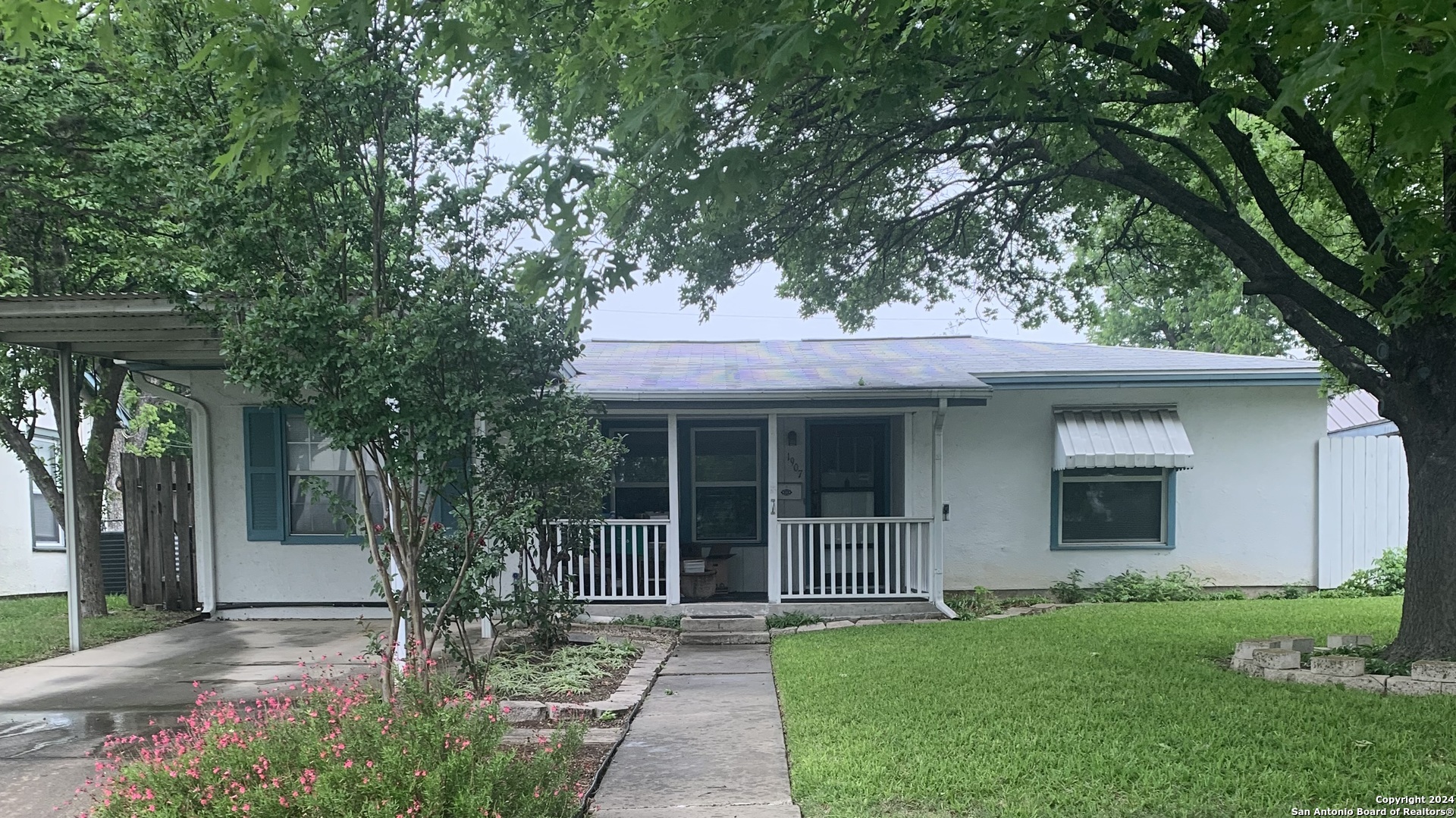 1907 Basse Road San Antonio TX 78213