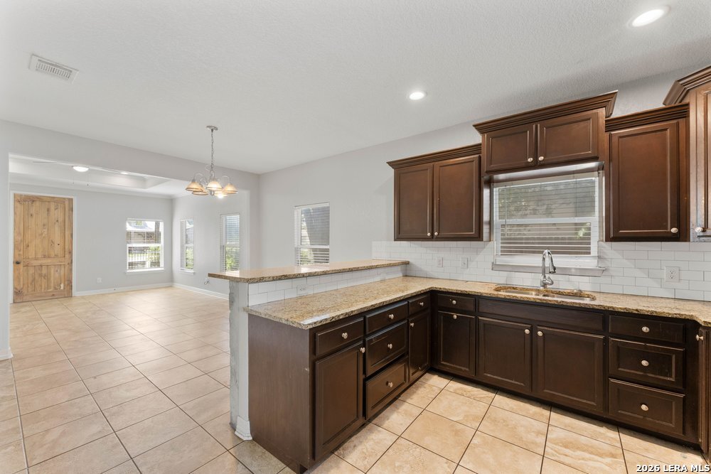 1204 Valencia San Antonio TX 78237