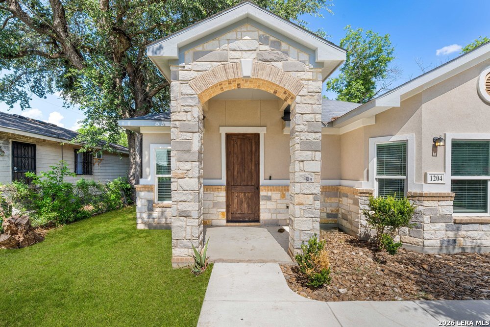 1204 Valencia San Antonio TX 78237