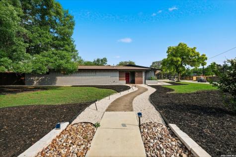 200 Carolwood Drive Castle Hills TX 78213