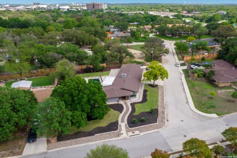 200 Carolwood Drive Castle Hills TX 78213