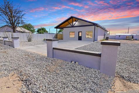 1003 W Galveston Marfa TX 79843