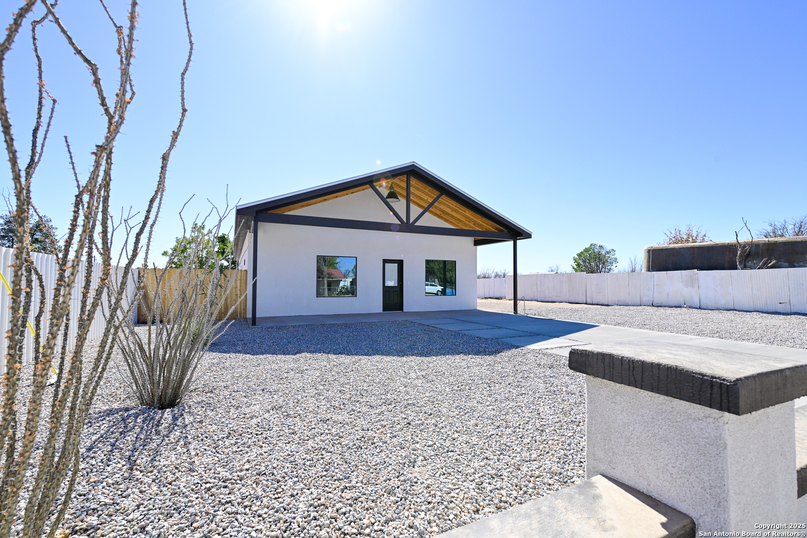 1003 W Galveston Marfa TX 79843