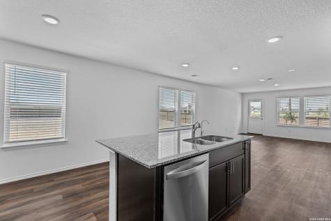 8204 Smithers Avenue San Antonio TX 78252