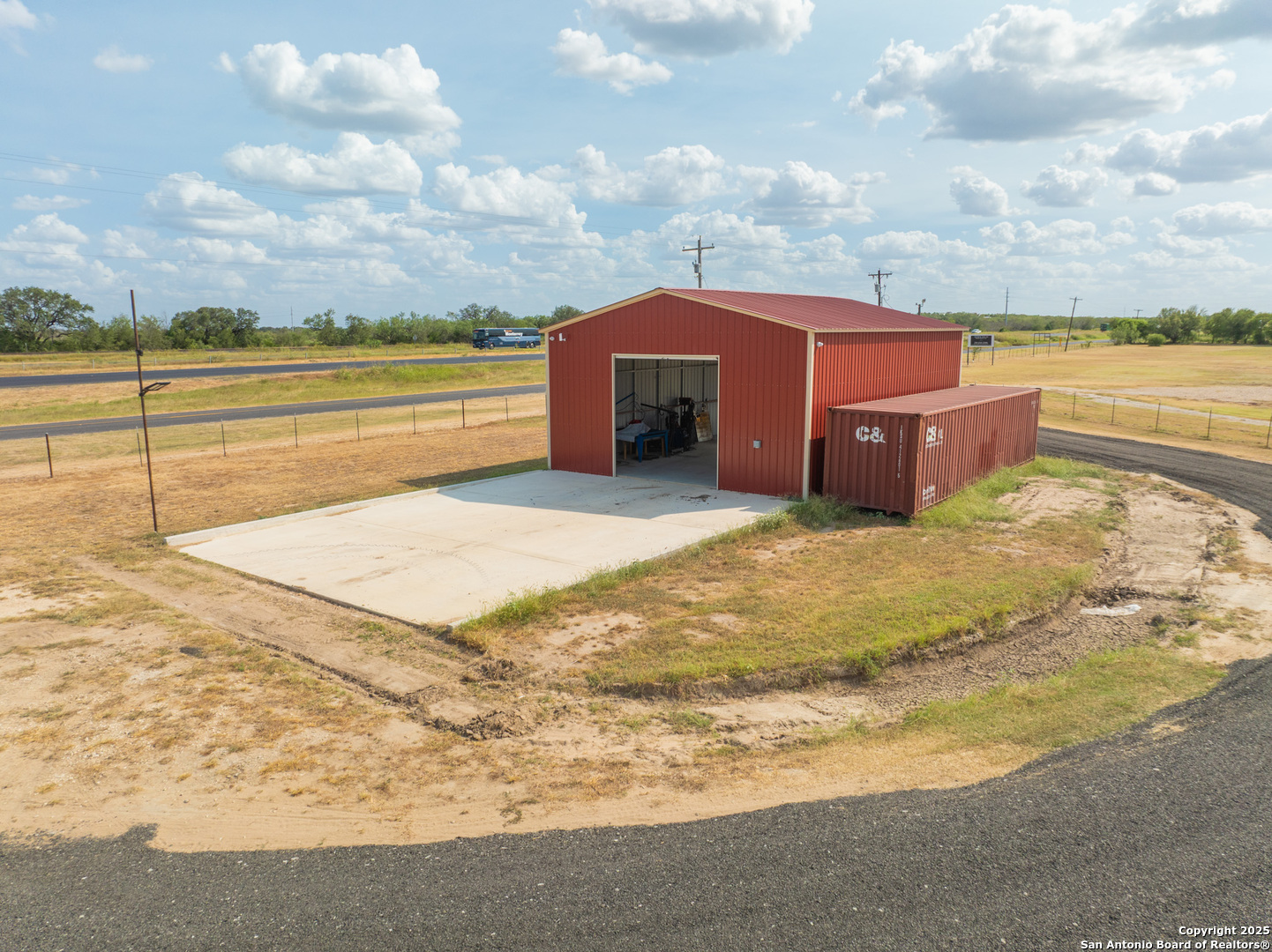 14951 N Ih 35 Moore TX 78057