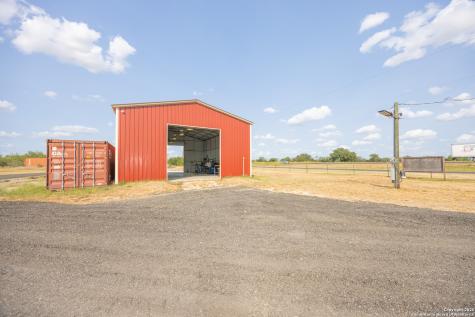 14951 N Ih 35 Moore TX 78057