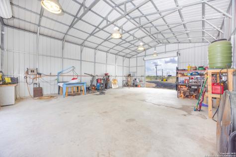 14951 N Ih 35 Moore TX 78057