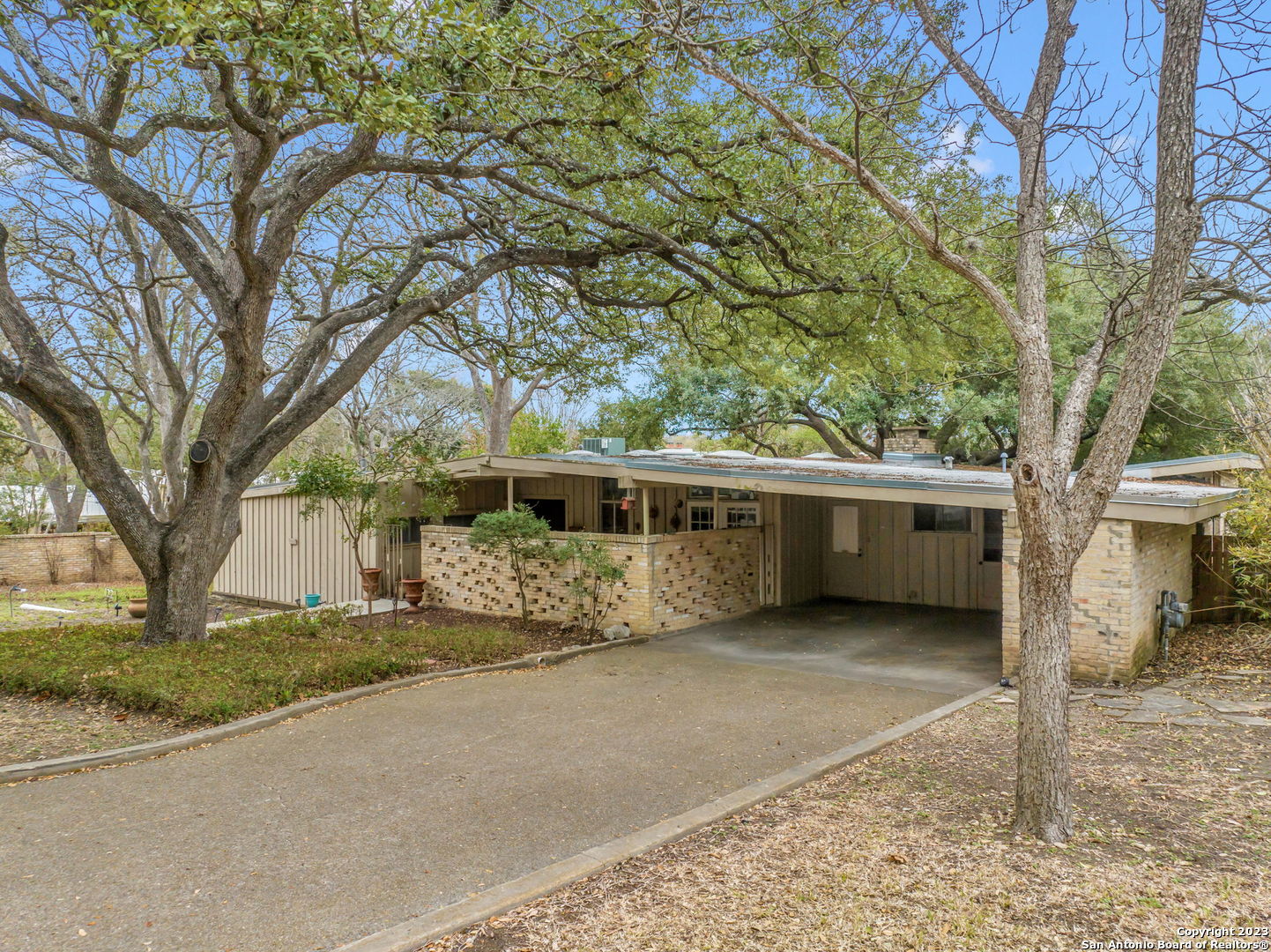 122 Bartlett Place Terrell Hills TX 78209