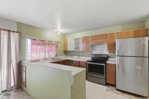 7060 Glen Mist San Antonio TX 78239