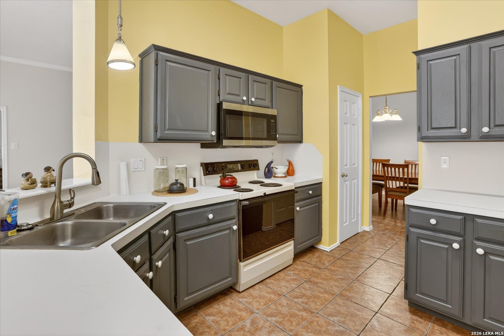 1806 Kingsbridge San Antonio TX 78253