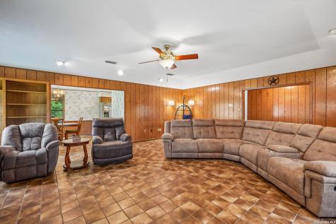 19300 N Fm 81 Hobson TX 78117