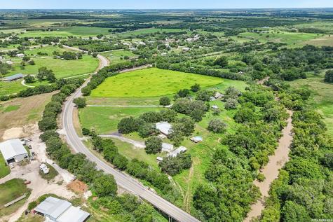 19300 N Fm 81 Hobson TX 78117