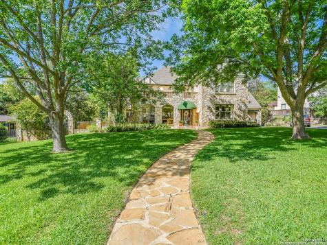 624 E El Prado Drive San Antonio TX 78212