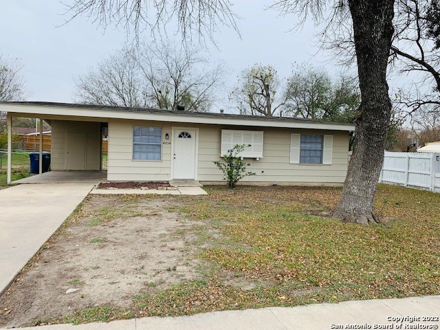4814 Castle Arms San Antonio TX 78218