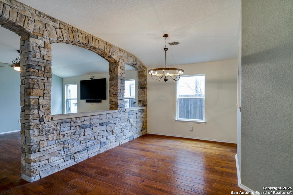 8951 Audubon Park Converse TX 78109