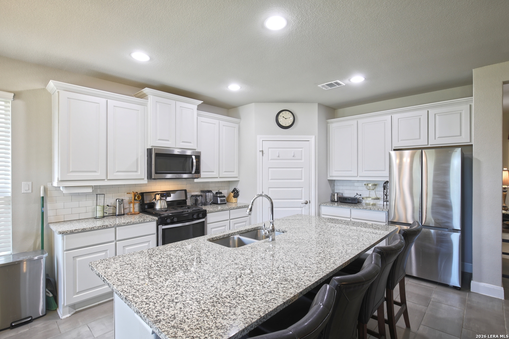 9334 Sundrop Valley San Antonio TX 78254