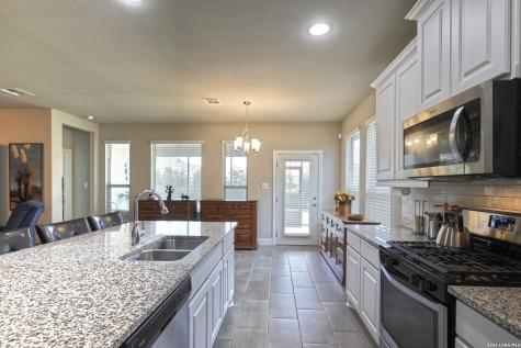 9334 Sundrop Valley San Antonio TX 78254