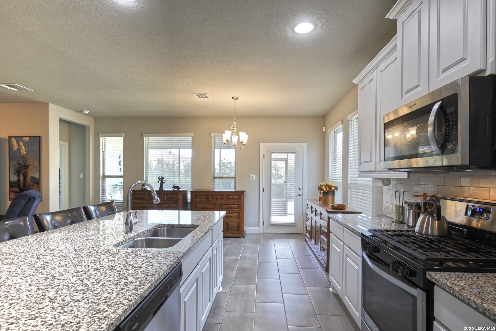 9334 Sundrop Valley San Antonio TX 78254