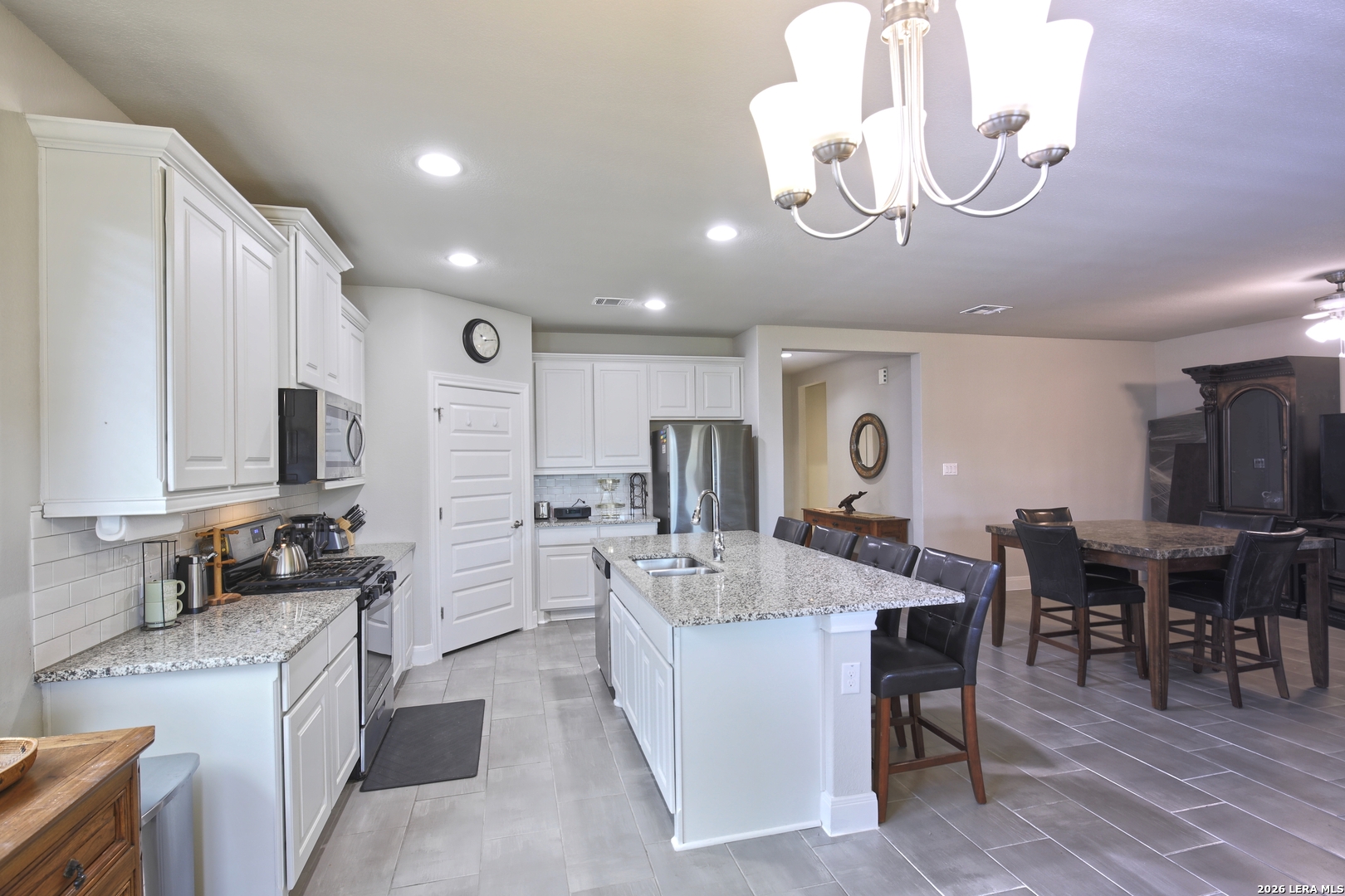 9334 Sundrop Valley San Antonio TX 78254