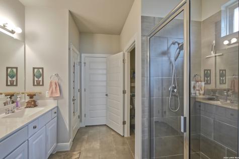 9334 Sundrop Valley San Antonio TX 78254
