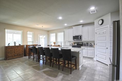 9334 Sundrop Valley San Antonio TX 78254
