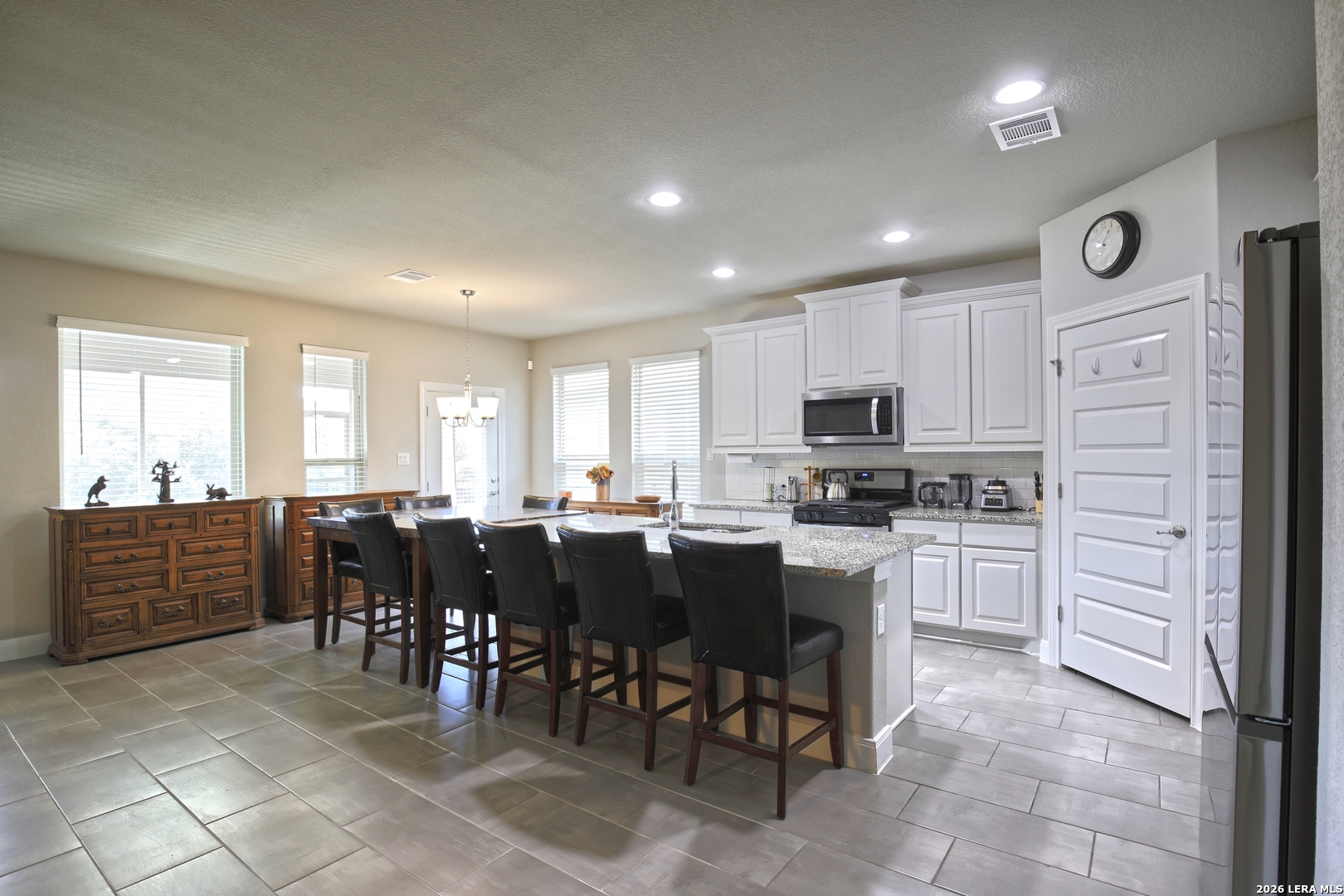 9334 Sundrop Valley San Antonio TX 78254