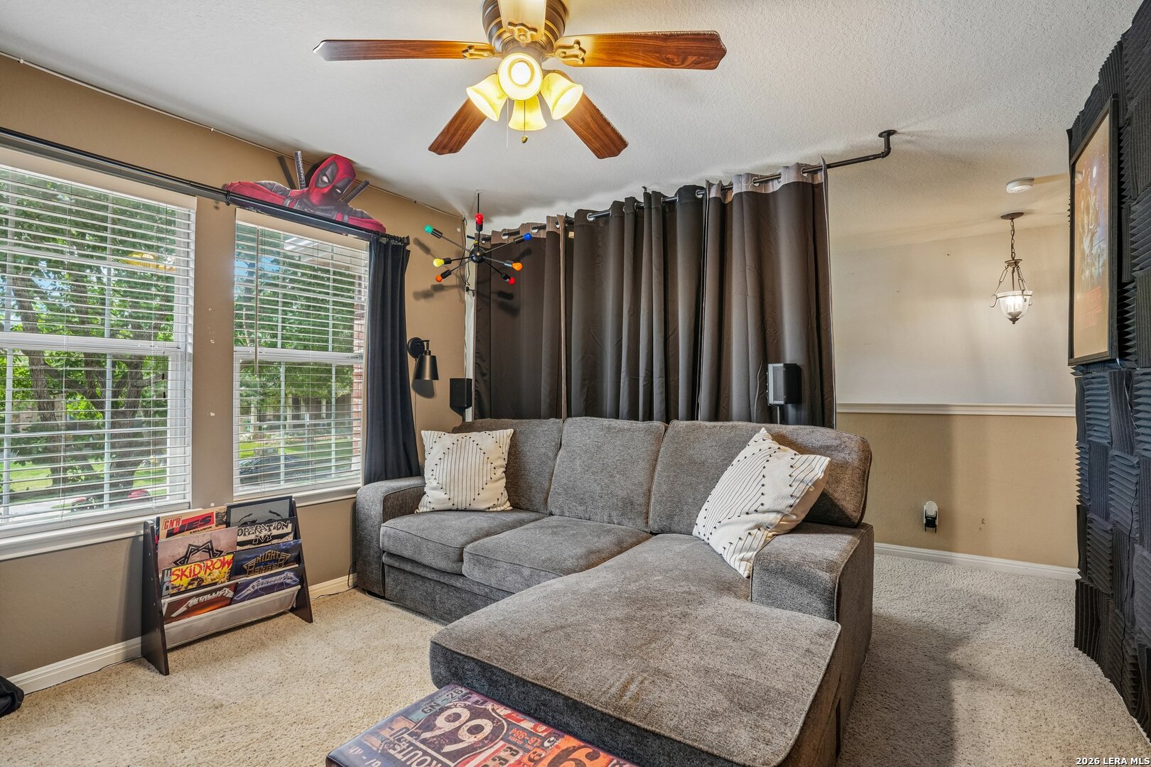 990 Oak Park Schertz TX 78154