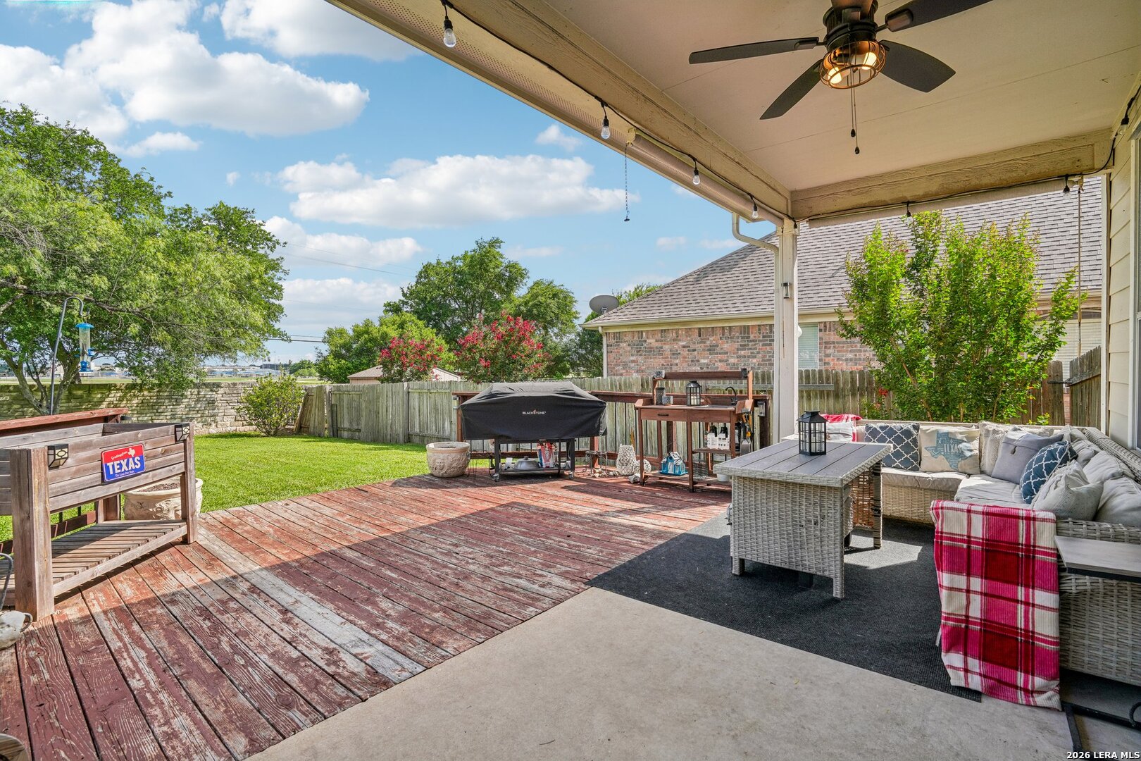 990 Oak Park Schertz TX 78154