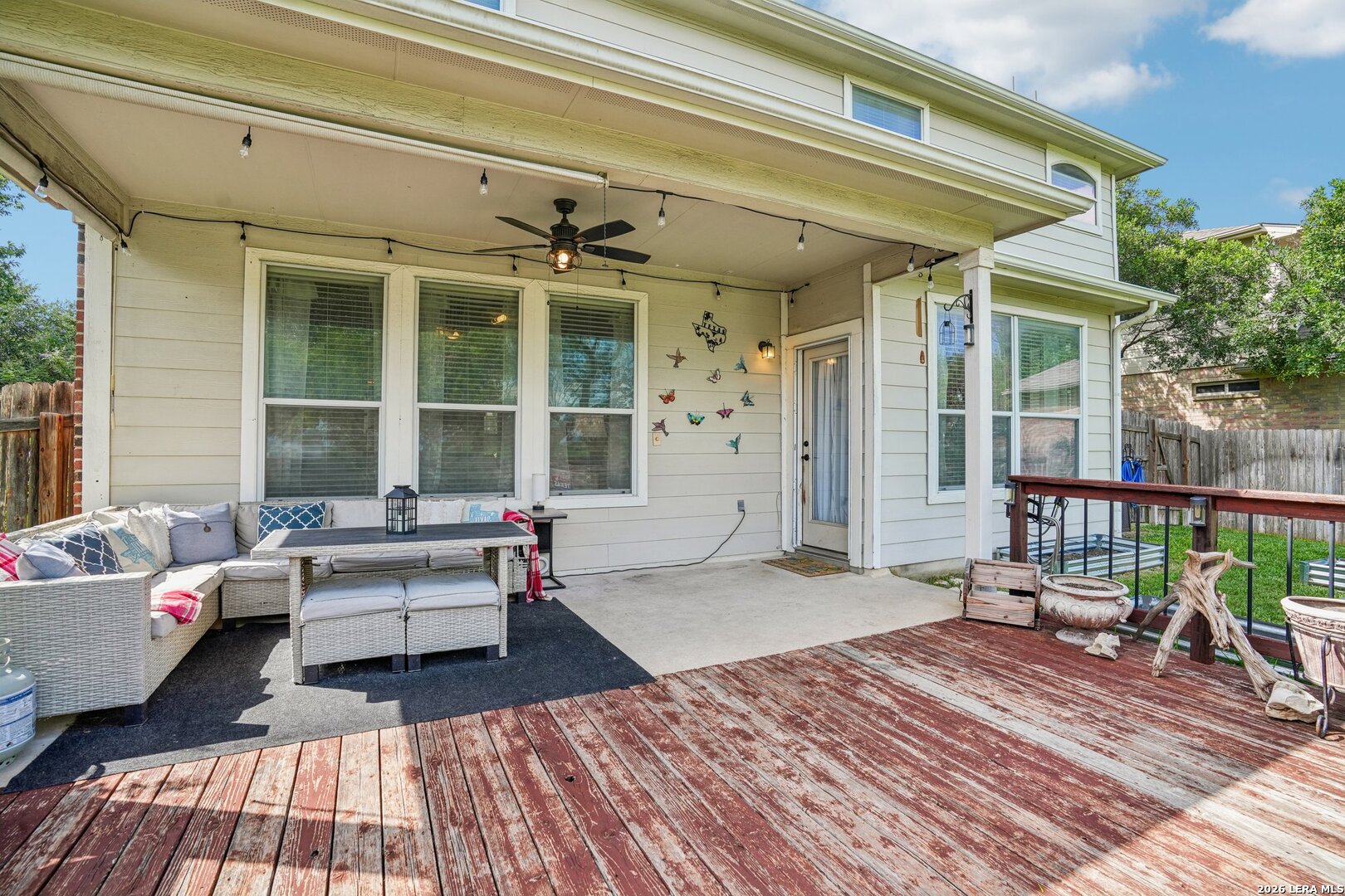990 Oak Park Schertz TX 78154