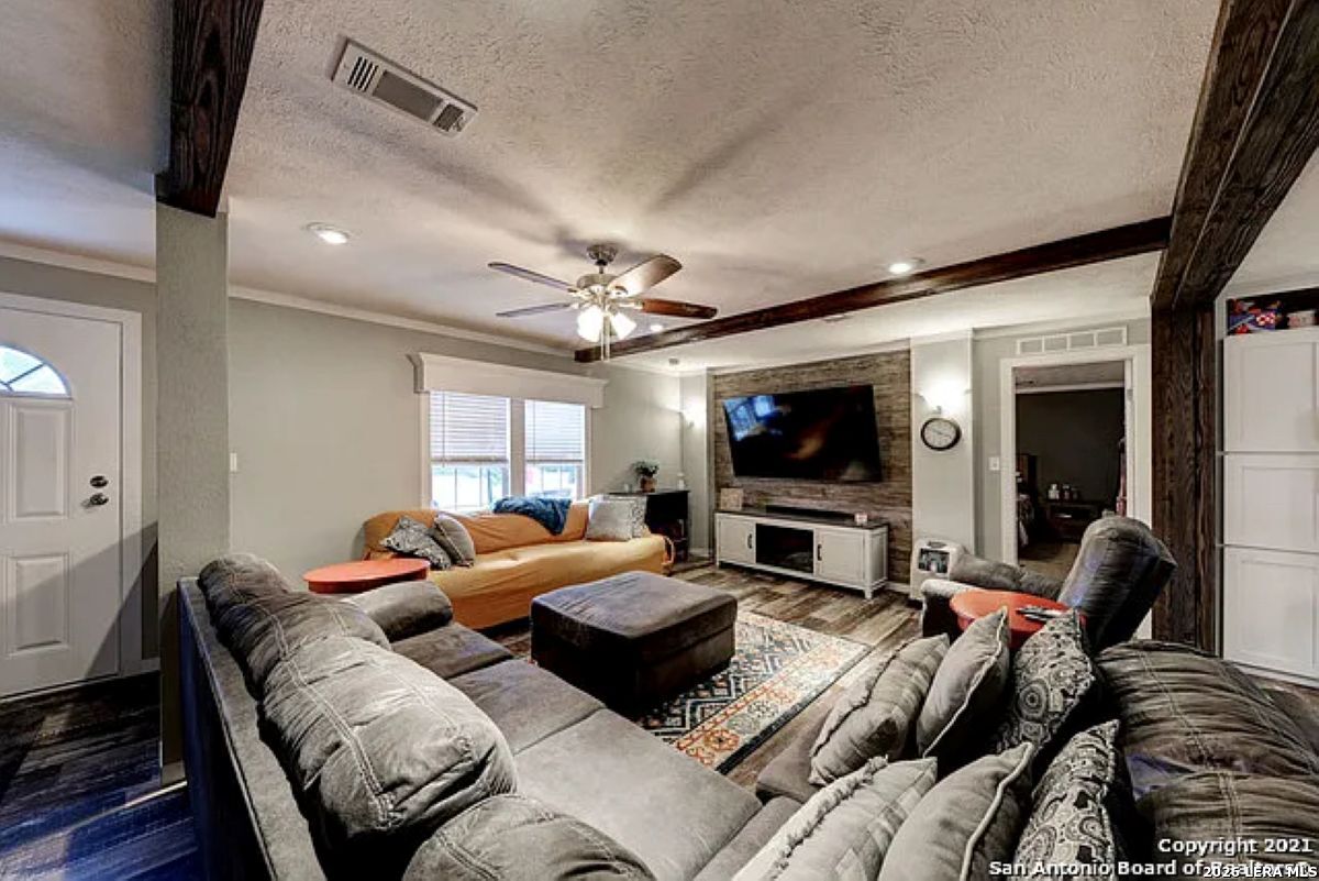 260 Private Road 1510 Bandera TX 78003
