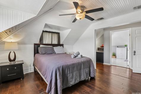 421 Howard Street San Antonio TX 78212