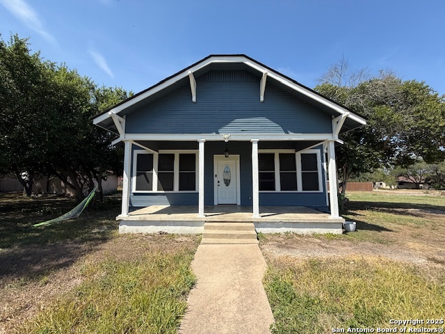 708 S 7th Street Kenedy TX 78119
